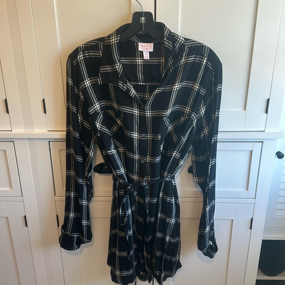 Isabel Maternity button up!